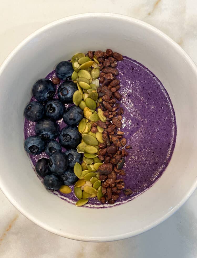 Blueberries and Cream Smoothie Bowl